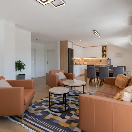 4 Bedroom Lovely In * Imotski